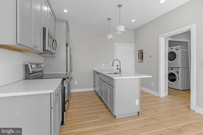 Building Photo - 1935 N 2nd St