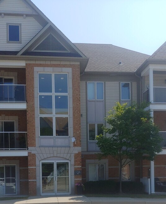 Building Photo - 136 Aspen Springs Dr