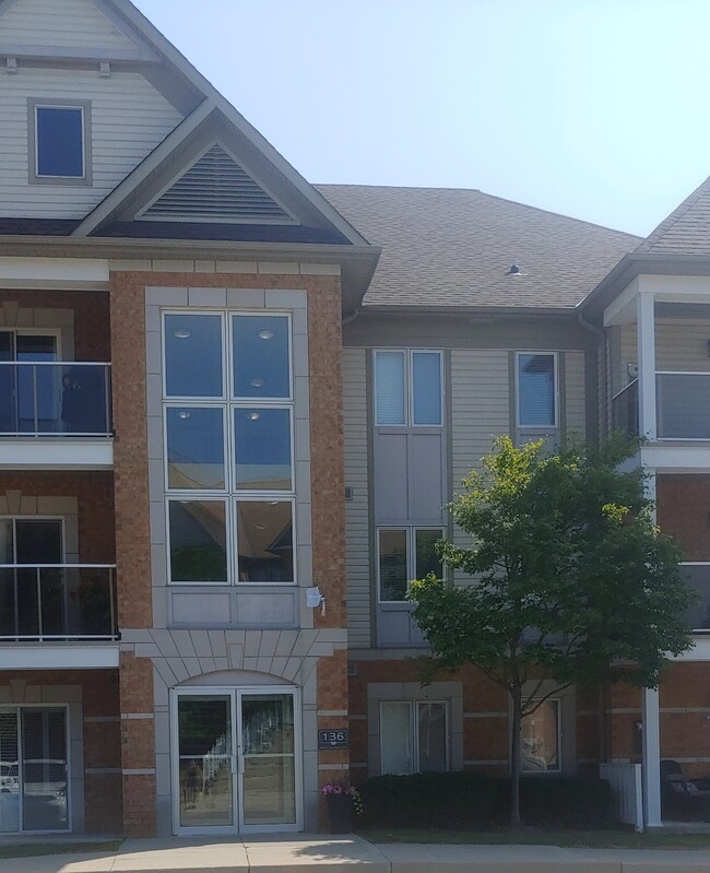 Building Photo - 136 Aspen Springs Dr