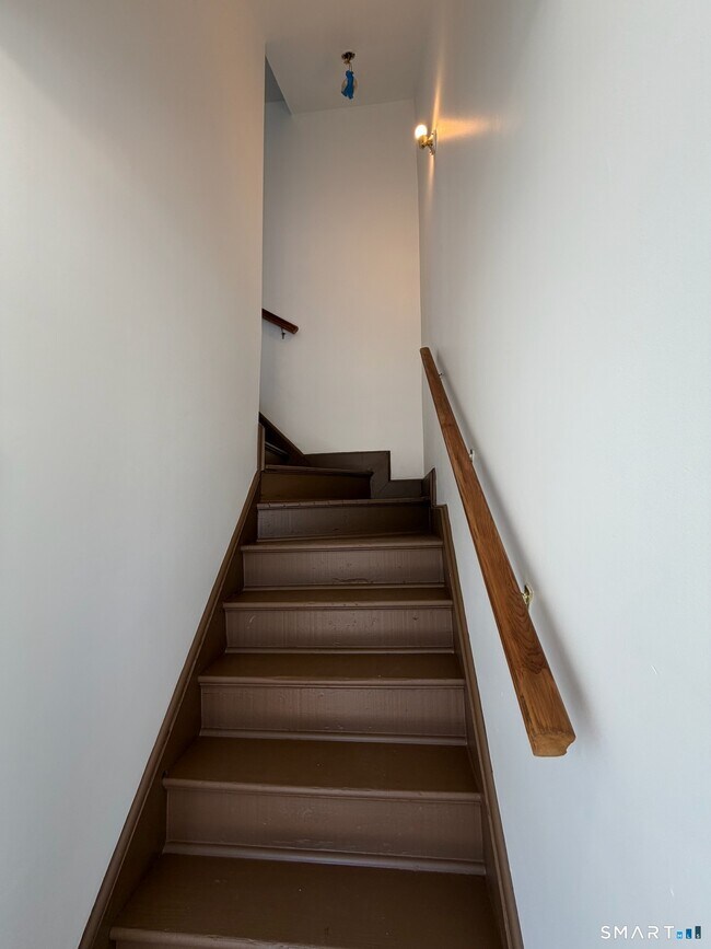 Foto del edificio - 144 Whittier St