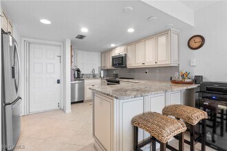 Building Photo - 271 Southbay Dr