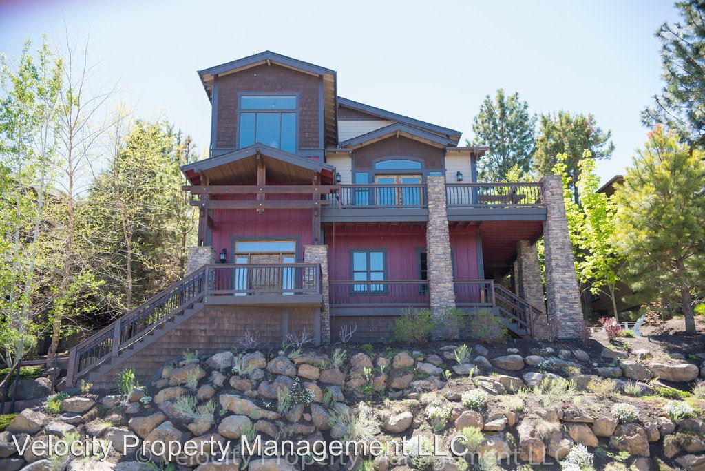 Primary Photo - 1255 NW Constellation Dr
