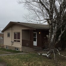 Building Photo - 1618 Maple Grove Rd