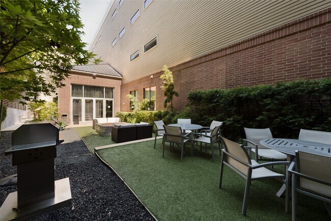 Foto del edificio - 206 McGowen St