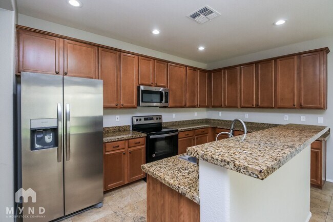 Foto del edificio - 1348 S Loback Ln