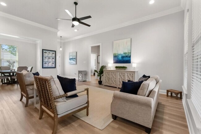 Foto del edificio - 2703 Louis Cir