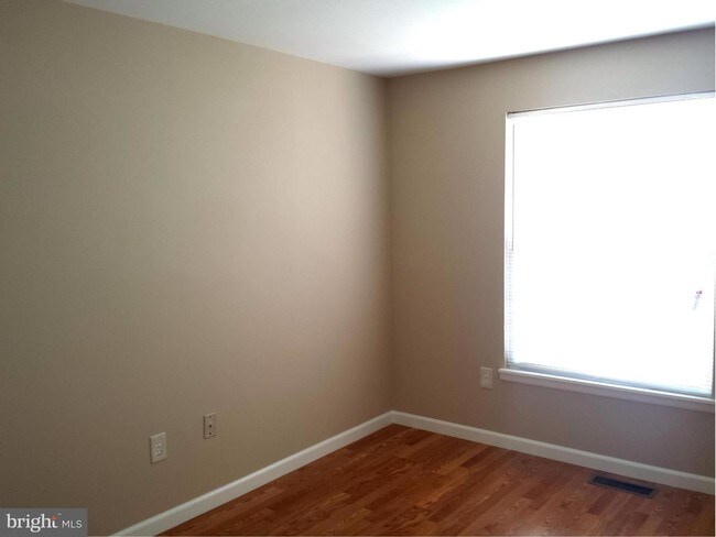 Foto del edificio - 12 Fox Run Ct