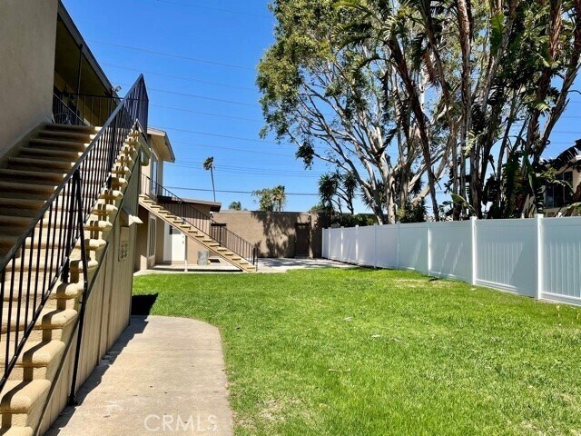 Foto del edificio - 1835 W Crestwood Ln
