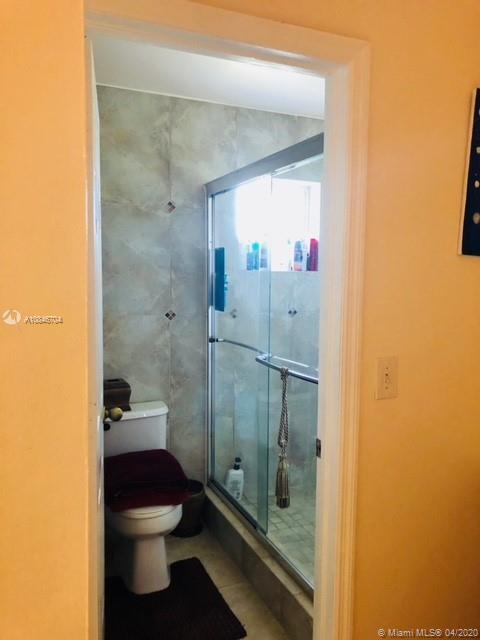 Foto del edificio - 20880 NW 1st St