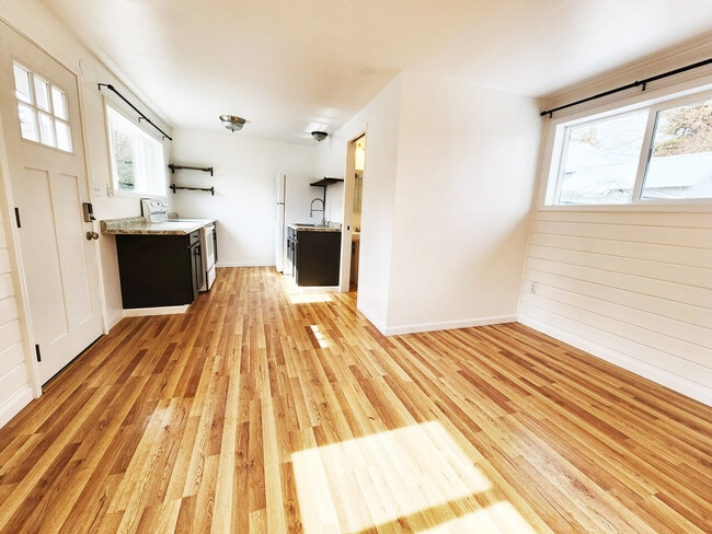 Building Photo - 2605 S Inland (The Farm)