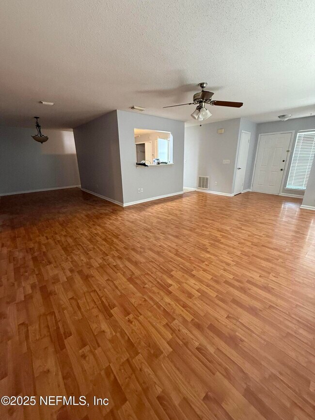 Foto del edificio - 12615 Enchanted Hollow Dr