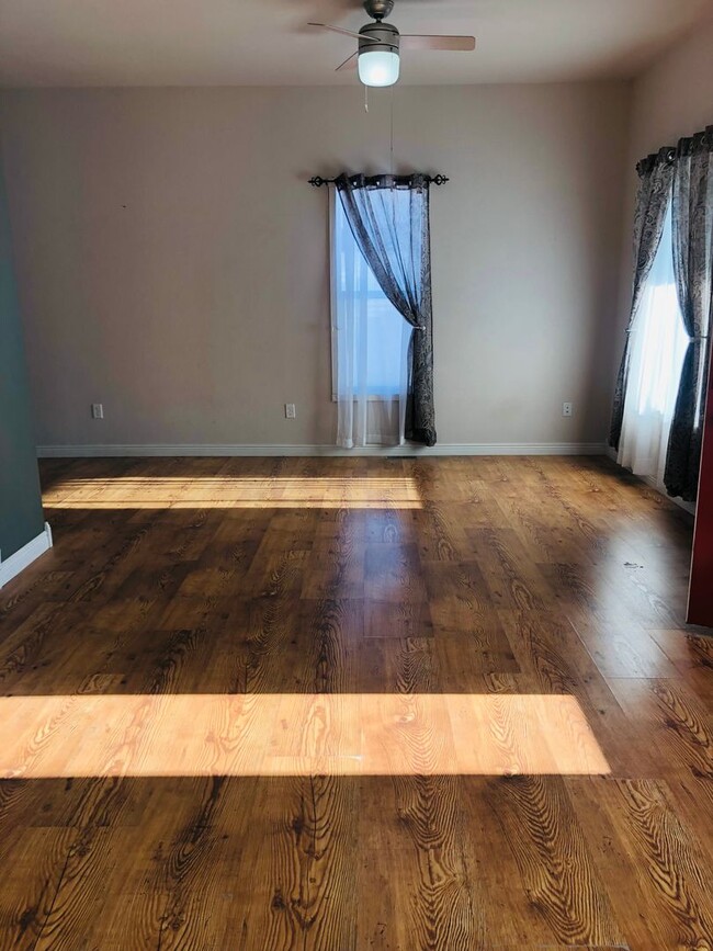 Foto del edificio - House- NW