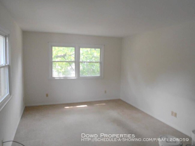 Foto del edificio - 1013 N Prairie St