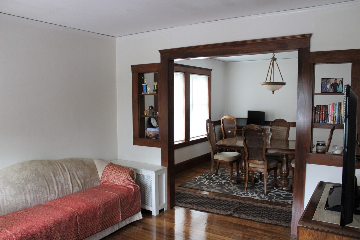 Primary Photo - 38 Creeley Rd