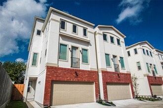 Building Photo - 1203 Cedarpost Tree Springs Pl