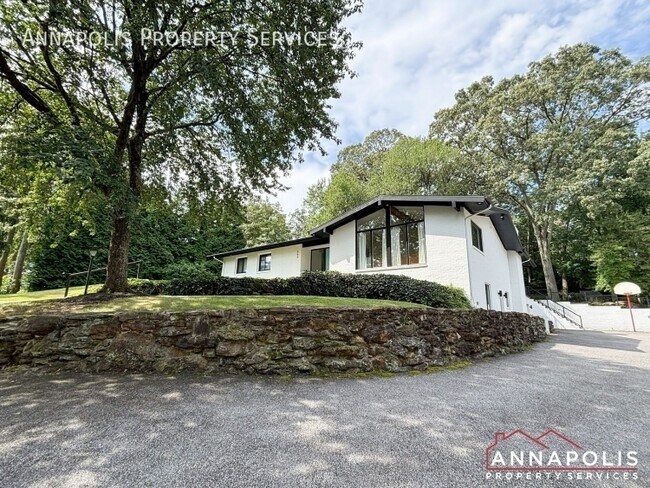 Foto del edificio - 364 Dun Robbin Dr