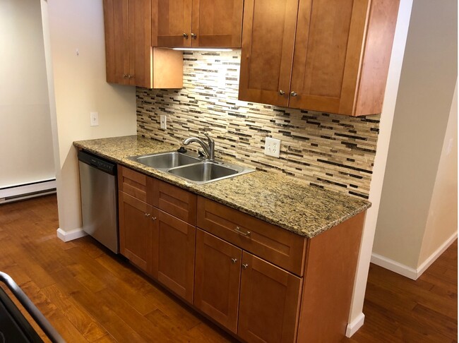 Building Photo - 41 Watertree Dr
