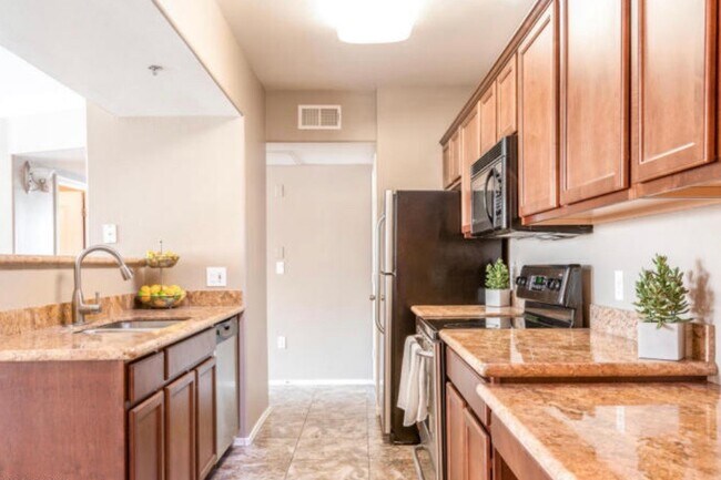 Building Photo - 2134 E Broadway Rd