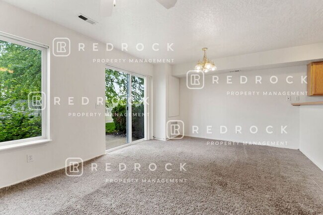 Foto del edificio - 4838 N Orchid Ln