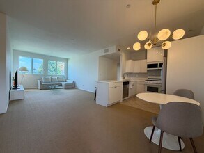Building Photo - 13941 Sherman Way