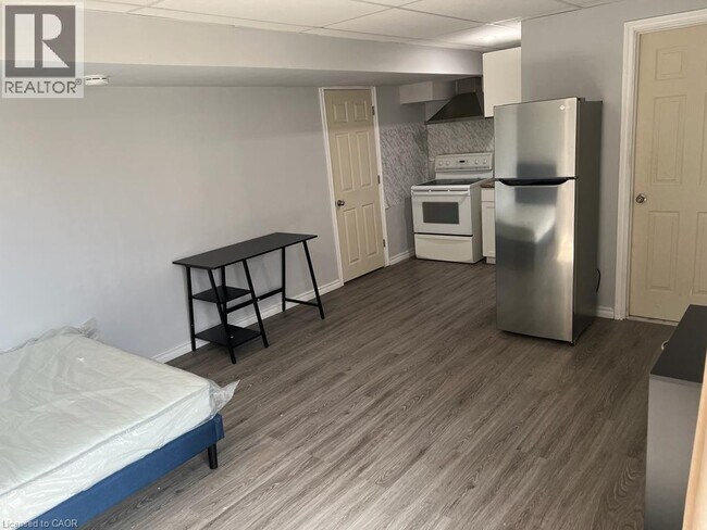 Photo du bâtiment - 6045 Ernest Cres