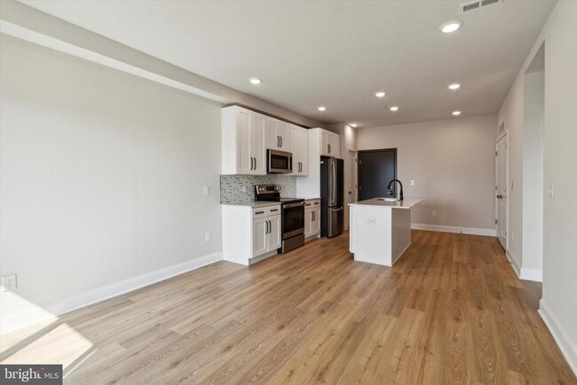 Foto del edificio - 2157 E Lehigh Ave