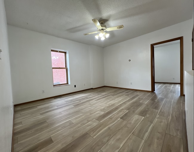 Building Photo - 455 W Locust St
