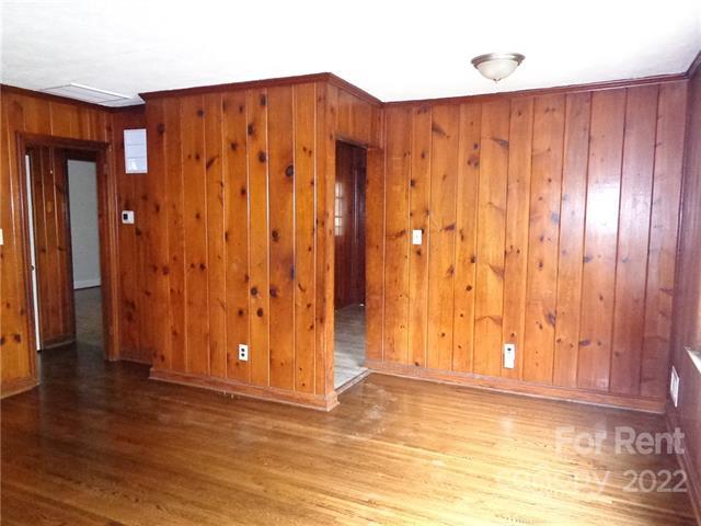 Foto del edificio - 3104 Creighton Dr