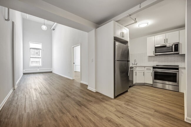 Welcome to Luckey Platt, where modern design meets spacious living. Enjoy stylish interiors, stainless steel appliances, and abundant natural light. Elevate your lifestyle in this vibrant community. Schedule your tour today! - Luckey Platt