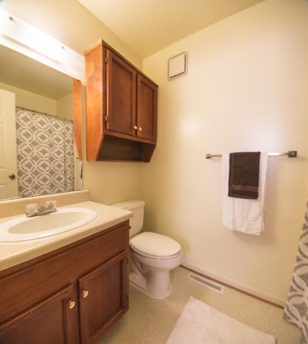 Building Photo - Woodlane Apartments