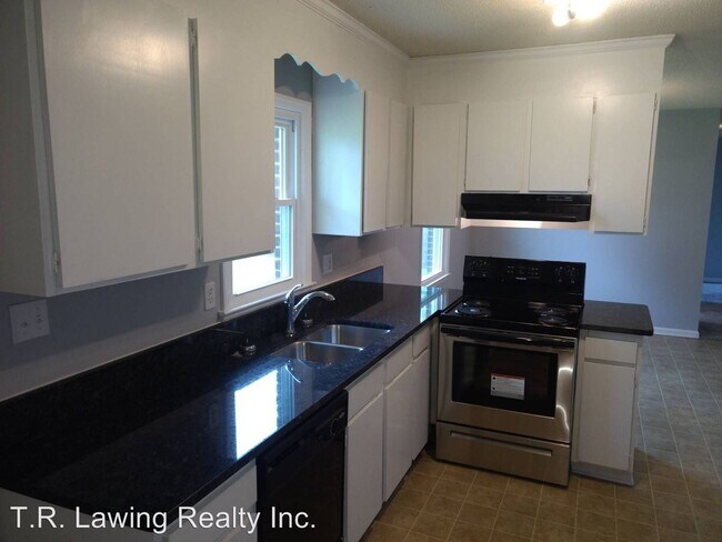 Building Photo - 3 br, 1.5 bath House - 1921 Carolyn Drive