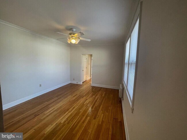 Foto del edificio - 1820 Swann St NW