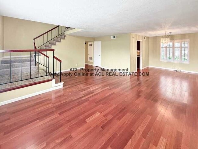 Building Photo - 4 Bedroom Home in Hayward Heights | Hayward Hills | Spacious Layout | Quiet Neighborhood