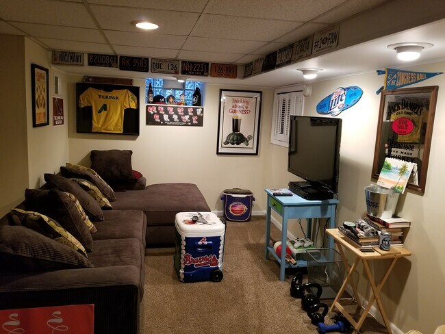 Basement - 466 Cinnaminson St