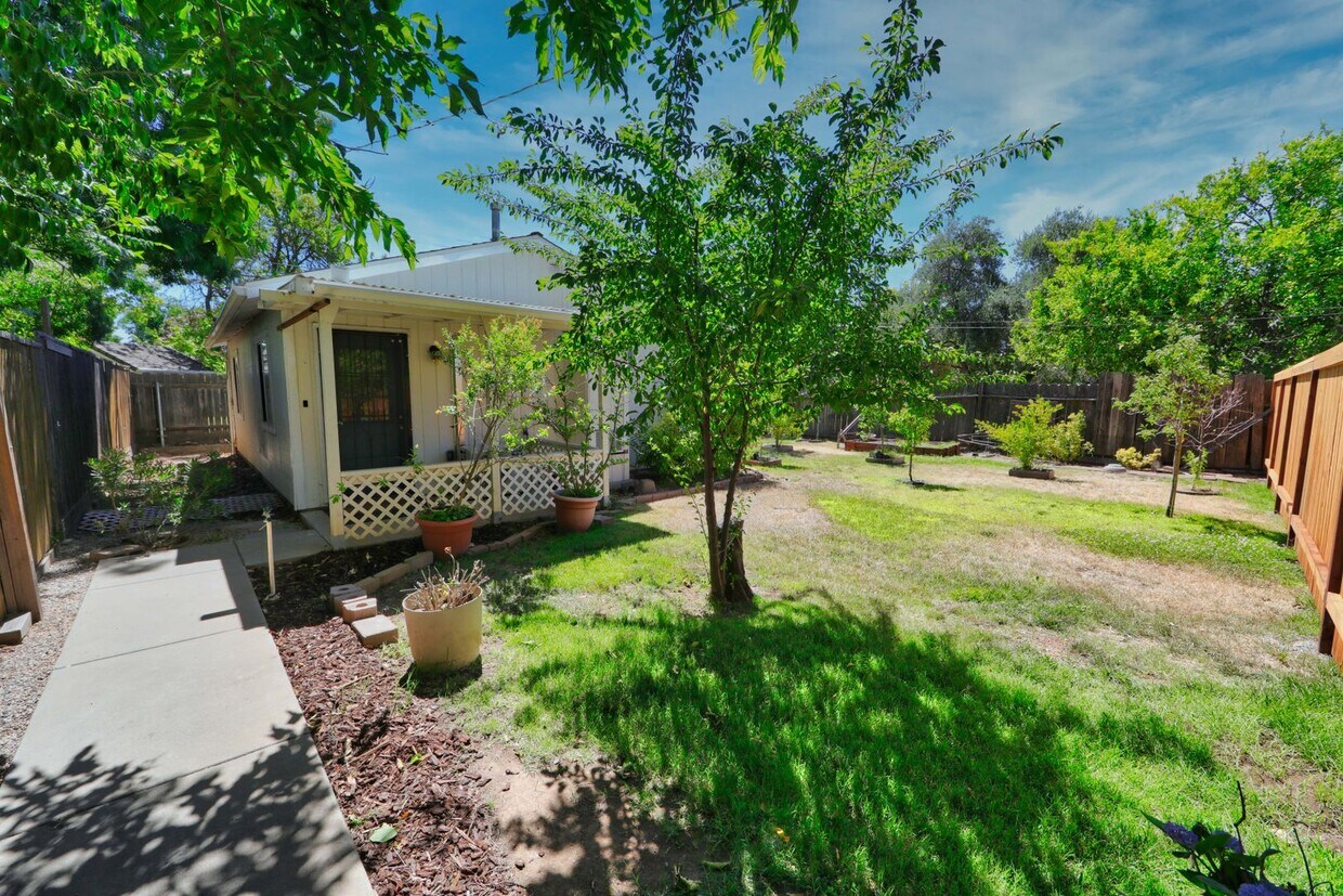 Primary Photo - 3131 63rd St