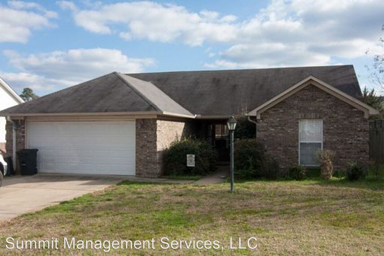 Primary Photo - 3 br, 2 bath House - 218 Eagles Nest