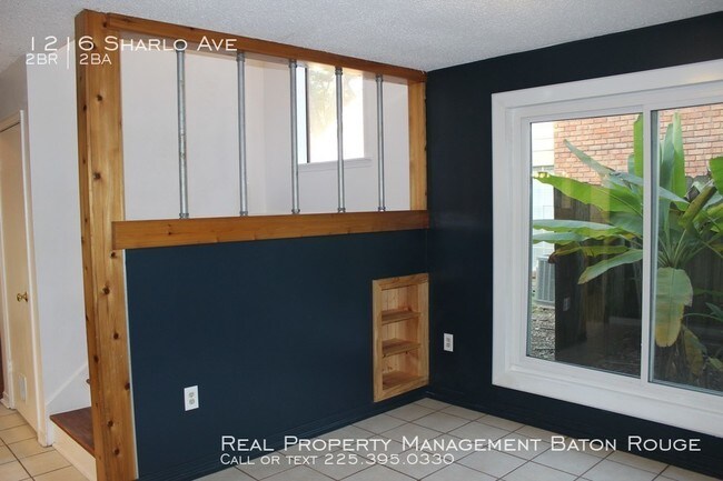 Building Photo - Townhome on Sharlo