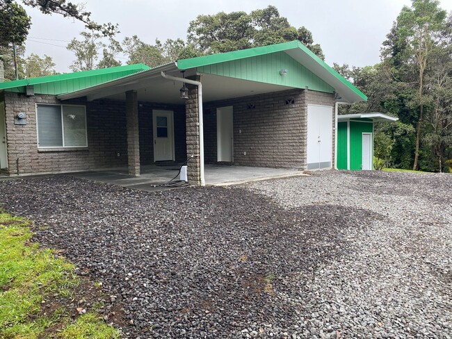 Building Photo - Cozy 2-Bedroom House in Volcano