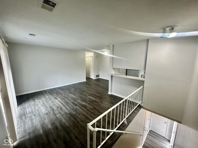 Foto del edificio - 6458 Lupine Terrace