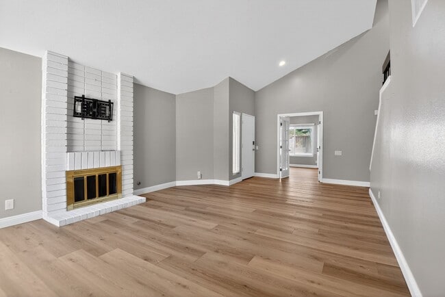 Building Photo - 2173 Arbor Cir