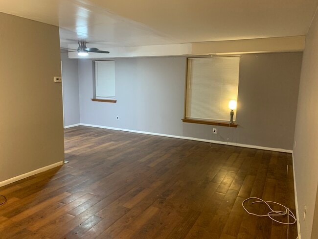 Building Photo - 4000 Gypsy Ln
