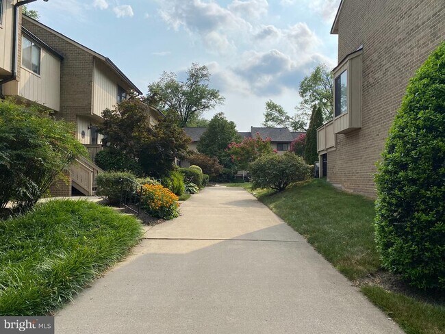 Foto del edificio - 2562 Glengyle Dr