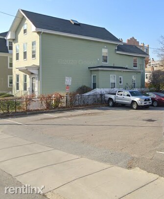 Foto del edificio - 1 br, 1 bath Duplex - 13 Pleasant St # 101 1