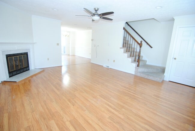 Building Photo - 37 Cadogan Way