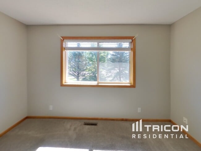 Building Photo - 5160 149th Ln NW