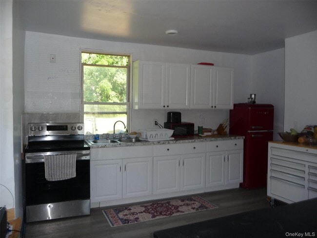 Building Photo - 971 US-209