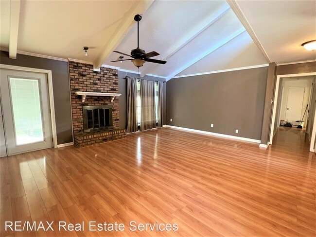 Building Photo - 3 br, 2 bath House - 3223 Pinehaven
