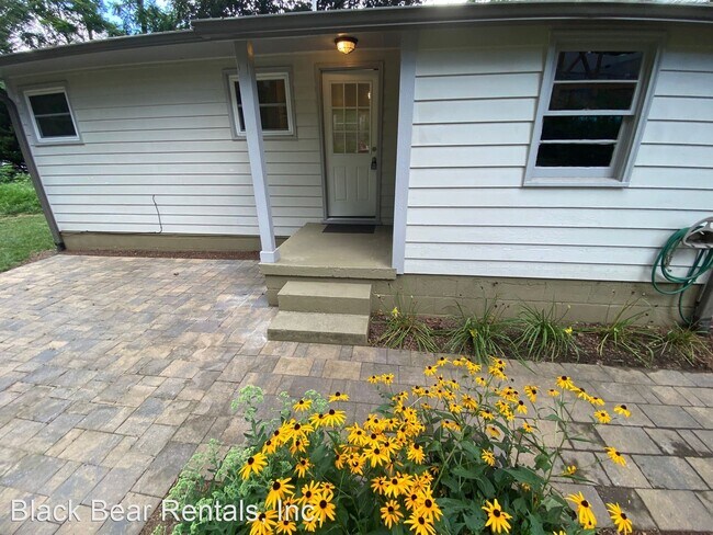 Building Photo - 2 br, 1 bath House - 191 Druid Drive