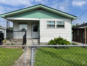 Building Photo - 923 Wilker Neal Ave
