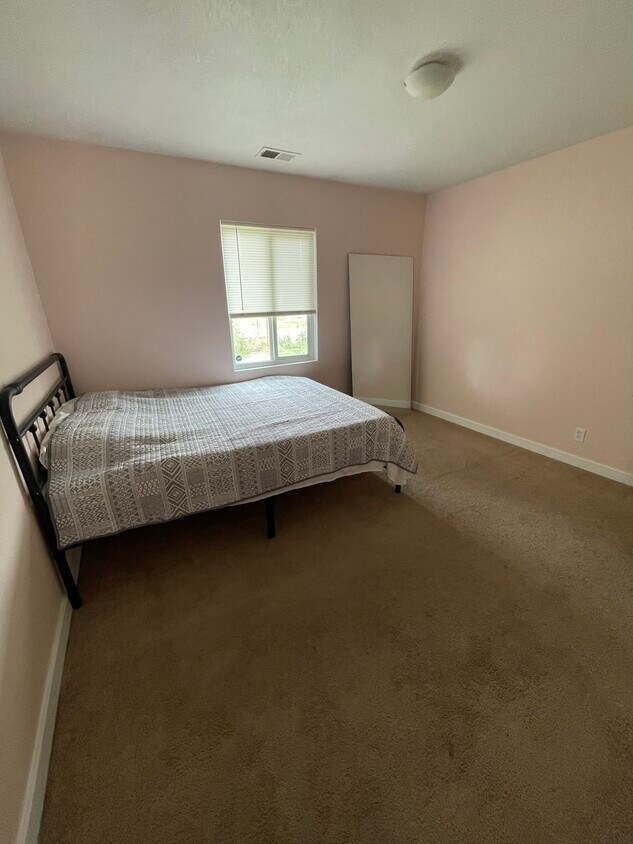 Foto principal - 6890 E 60th Pl